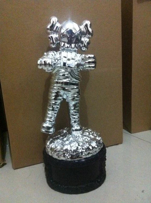 MTV Kaws Moonman Video Music Award Silver Plated Statue 1:1 Replica Trophy - ComplexExpress